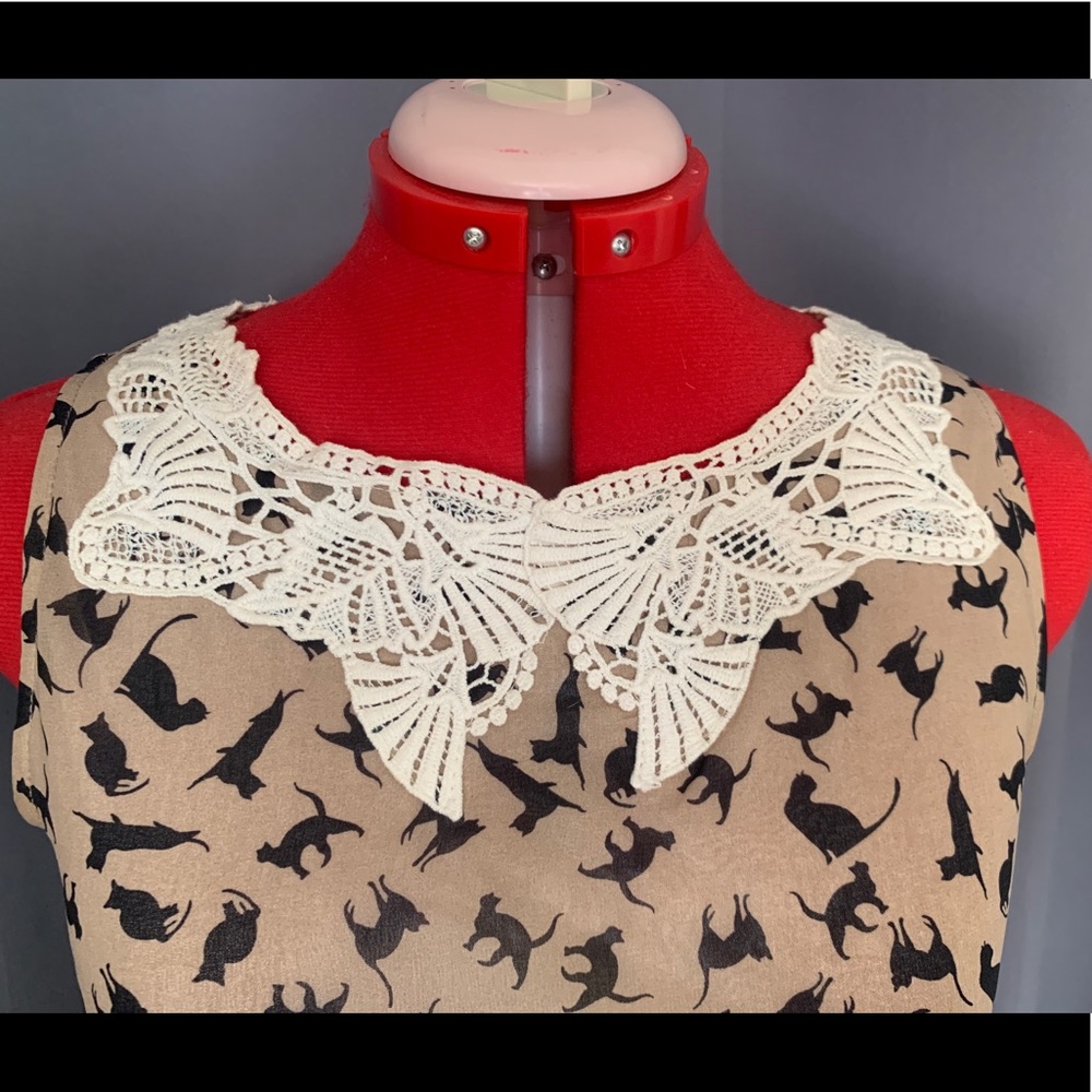 Cat Print Dress - Picture 2 of 6